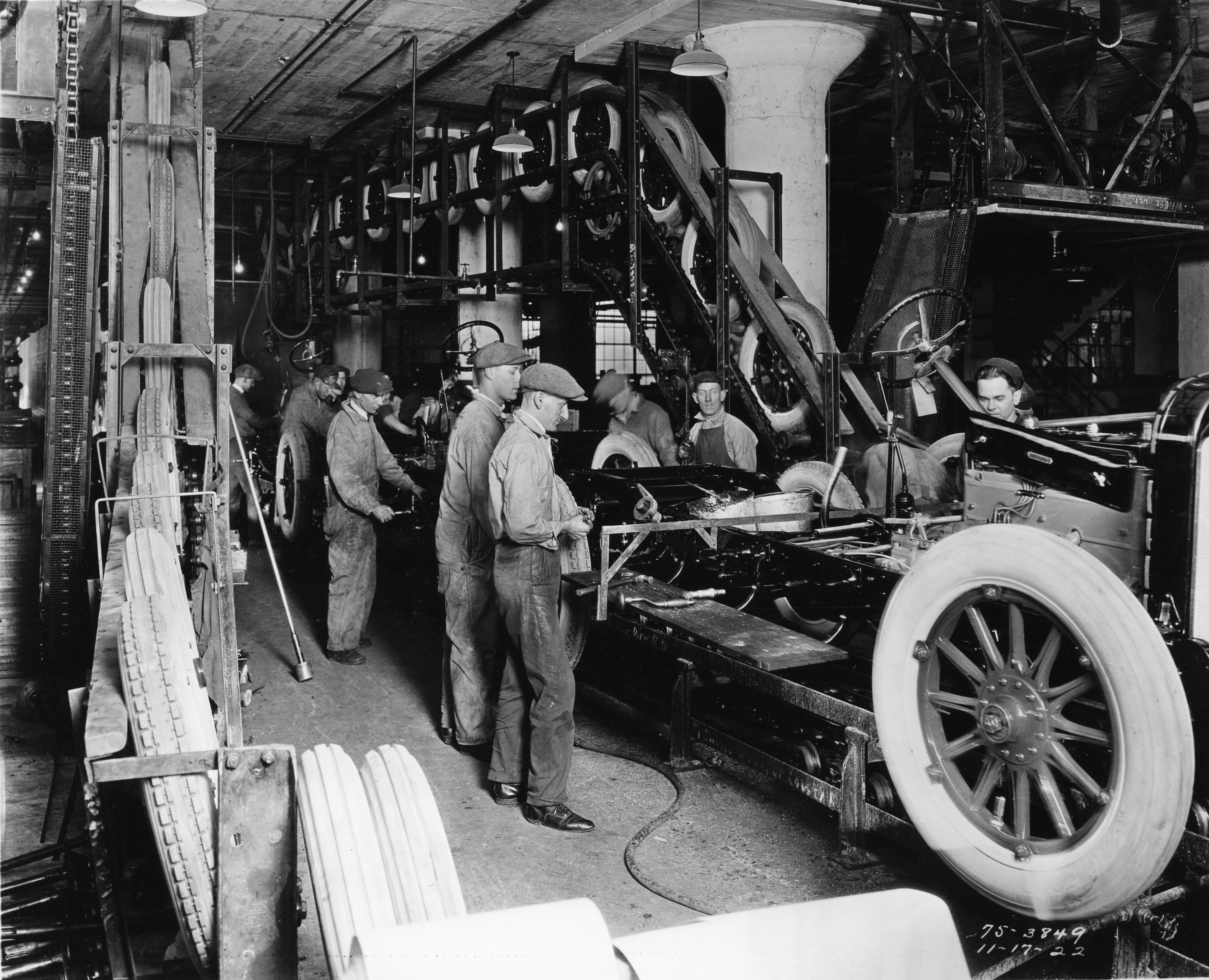 تاریخچه خط تولید خودرو